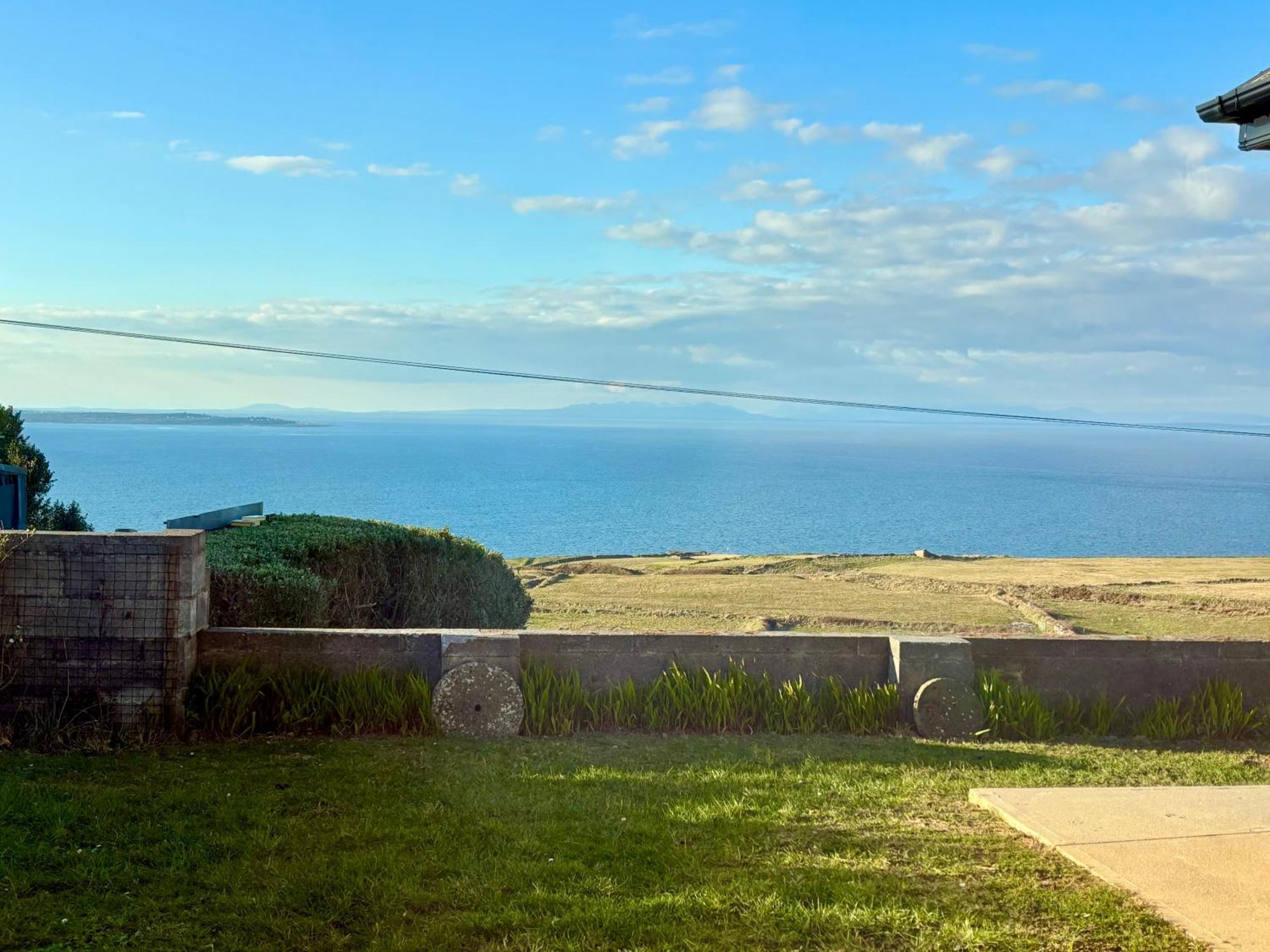 Ocean View Guestrooms Doolin Bilik gambar