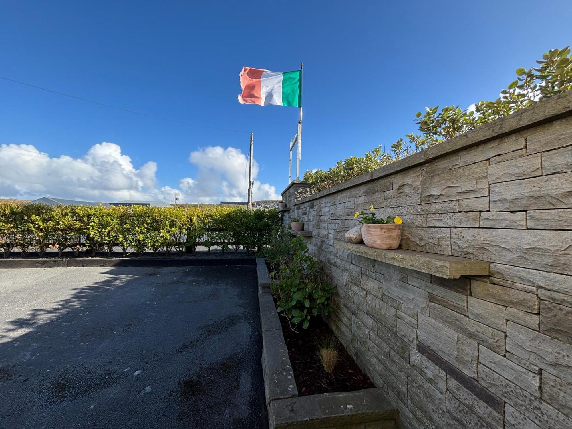 Ocean View Guestrooms Doolin Luaran gambar